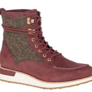 Women's Merrel Boots Size 6 - Brand New